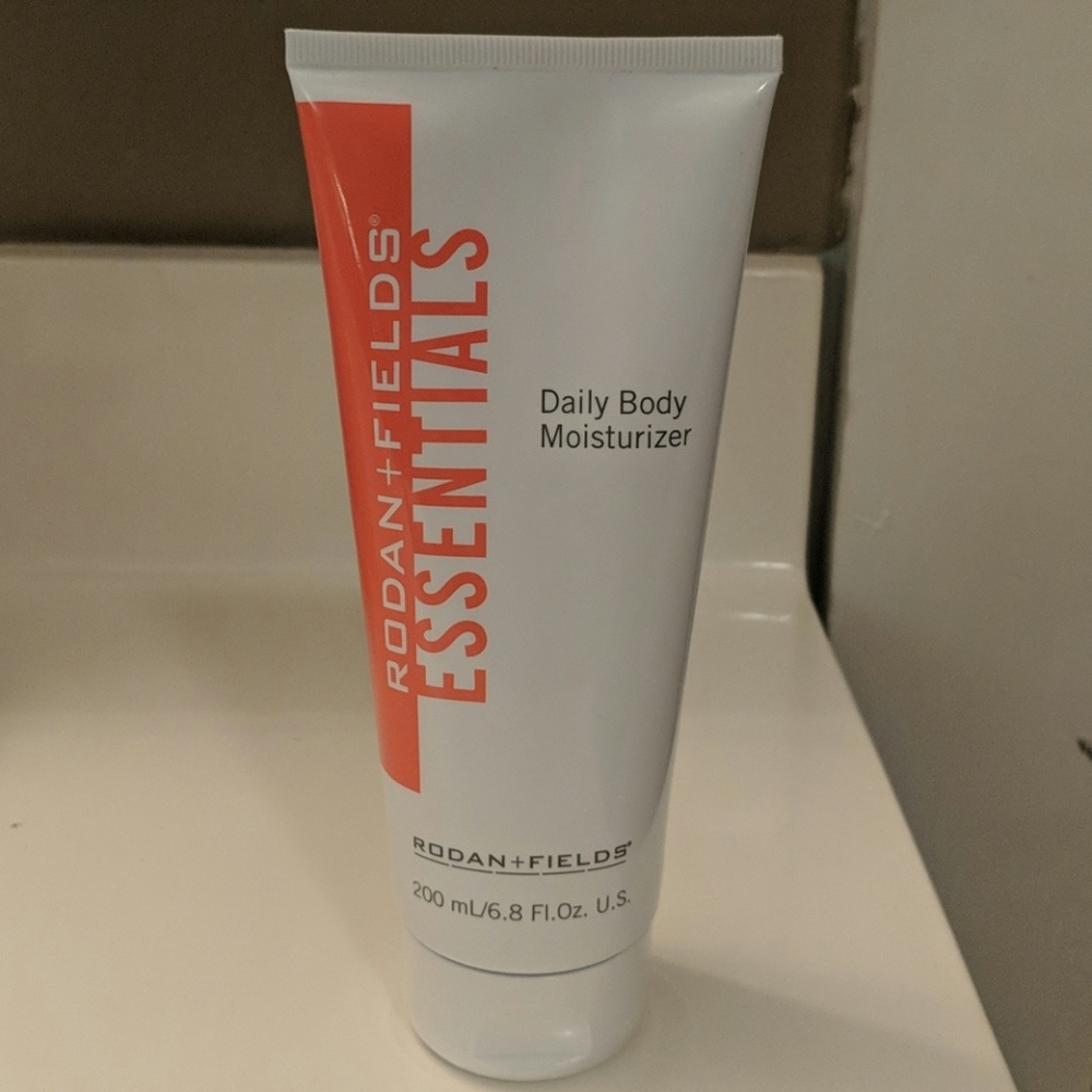 Rodan+Fields Daily Body Moisturizer